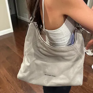 Michael Kors Purse thumbnail 2
