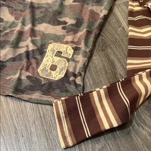 **NEW**Edikted womens Camo Striped Long Sleeve Tee top size small thumbnail 3