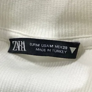 Zara White Ribbed Knit Turtleneck Half Zip Sleeveless Sweater Vest Top Size M thumbnail 3