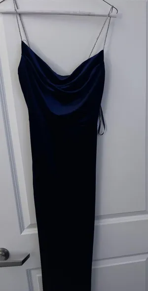 Velvet Dress With Slit thumbnail 1