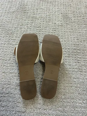 A New Day White Slide Sandals with Gold Buckle Women Size 9! thumbnail 4