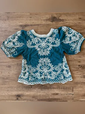 Solitaire |Teal Blouse with White Embroidery sz Medium thumbnail 2