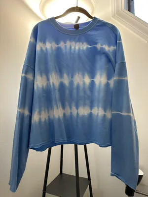 Sweatshirt thumbnail 1