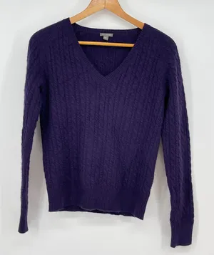 Ann Taylor Purple Cable Knit V Neck 100% Cashmere‎ Sweater Size M Luxury Preppy thumbnail 1
