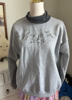 Vintage Floral Rose Sweatshirt 90s Double Collar Grey Rhinestone Pullover M thumbnail 1