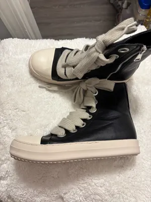 Black and white Rick Owen’s high top Size 9.5 thumbnail 3