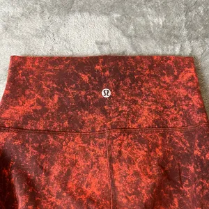 Lululemon Wunder Train High Rise Leggings 25" Denim Wash‎ Print Red Black Size 4 thumbnail 5