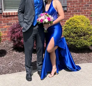 Sherri Hill Royal Blue Halter Prom Dress thumbnail 4
