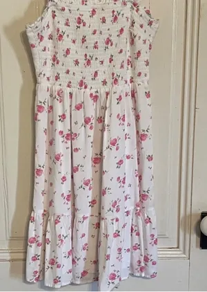Hollister Floral Dress thumbnail 1