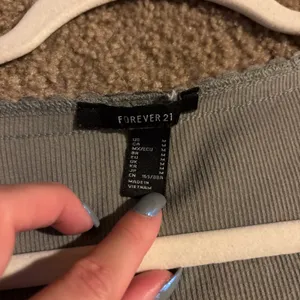 Forever 21 Crop Top thumbnail 2