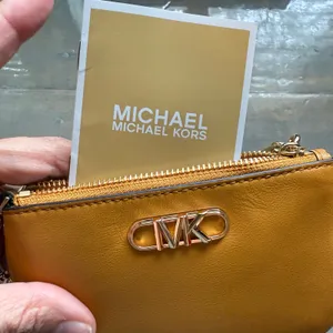 Michael Kors Parker Marigold Leather Zip Card Case Wristlet Wallet NWT thumbnail 4