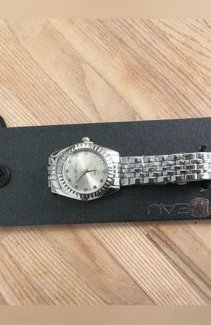 Nouveau Ladies Watch Stainless Steel Quartz Brand New thumbnail 2