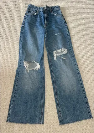 ZARA Wide-Leg Jeans Ripped thumbnail 1