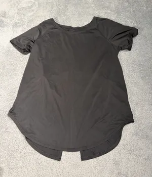 Lululemon Black Women's Scoop Neck Top tee thumbnail 1