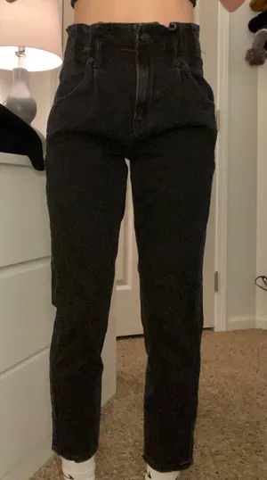 American Eagle black mom jeans thumbnail 1