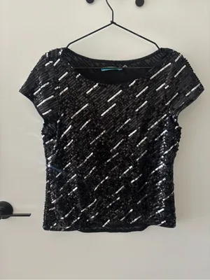 Alice + Olivia Silk Sequin Top | Size S | Good Used Condition thumbnail 2