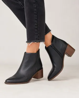 Seychelles Black Leather Ankle Boots Womens 7.5 Fall Boho Booties Stacked Heels thumbnail 1