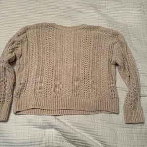 American Eagle Outfitters Sweater - Size M thumbnail 5