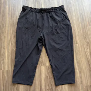 Lululemon Keep It Moving Cropped Pants thumbnail 2