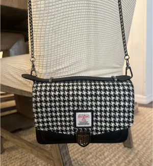 Islander black and white dogtooth Harris Tweed satchel thumbnail 2