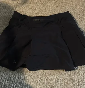 Lululemon Skirt Black thumbnail 1