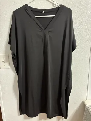 Source Unknown 2 piece Black V-Neck Top and Elastic Waist Shorts Set XL thumbnail 1