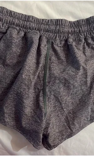 Lululemon Shorts thumbnail 2