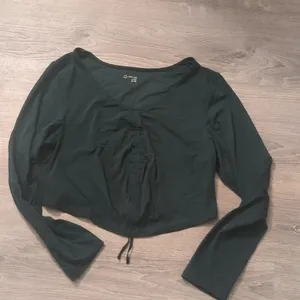 Aerie Offline Real Me Green Long Sleeve Cinch Crop Top Size XXL thumbnail 1