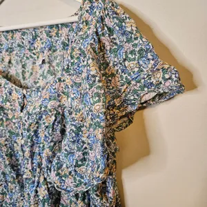 Old Navy Oversized Springtime Floral-Print Square-Neck Top Casual Multicolor thumbnail 4