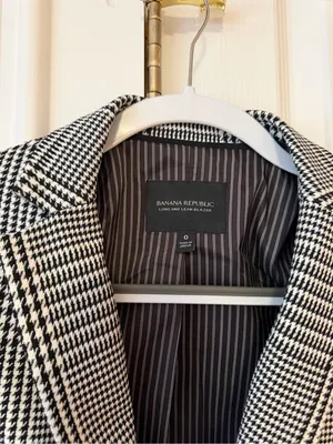 Banana Republic Black and White Houndstooth Blazer thumbnail 2