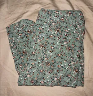Aeropostale Floral Green Midi Skirt thumbnail 1