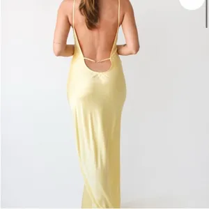 NWT Rumored Mirielle Maxi Dress Banana Yellow Open Back Formal Wedding Size XL thumbnail 2