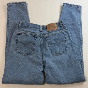 Levi's Straight Leg Jeans in Light Blue Denim thumbnail 2