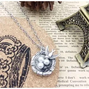 New Womens Vintage Inspired Silver Mama Bird W 3 Pearl Eggs 3 Kids Nest Necklace thumbnail 2