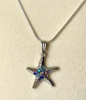 Starfish Pendant Necklace Silver thumbnail 1