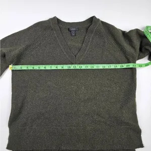 J. Crew Olive Green Alpaca Blend V-Neck Long Sleeve Pullover Sweater Size S‎ thumbnail 5