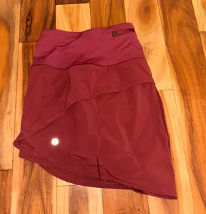 Lululemon High-Rise Speed Up Short 2.5” thumbnail 2