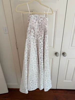 Milly Petunia Lace Gown thumbnail 5
