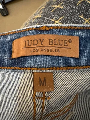 Judy Blue Jean shorts thumbnail 2