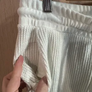 Women’s GAP Sweats White Knit Jogger Sweats Size XS thumbnail 4