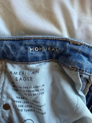 American Eagle High Rise Mom Jeans thumbnail 6