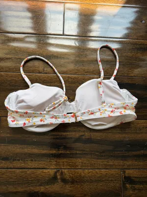 Hollister Butterfly Floral Bikini Set thumbnail 5