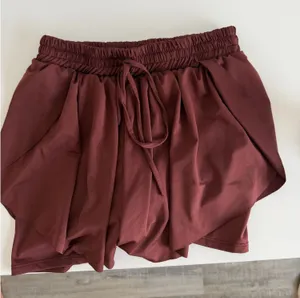 Amazon Brown athletic shorts thumbnail 1