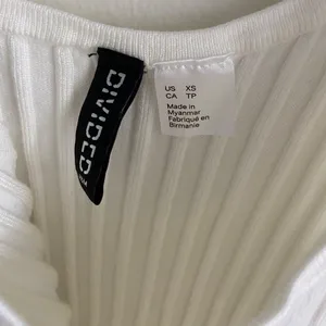 H&M Tank Top thumbnail 2