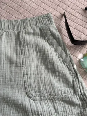 Gap gauze, cotton pull on elastic waist casual beach shorts L thumbnail 2