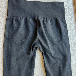 Gymshark Vital Seamless Black Athletic Leggings size S thumbnail 8