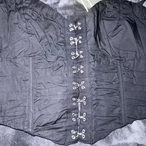 Princess Polly Caitlin Top in Black Size 6 New with tag thumbnail 8