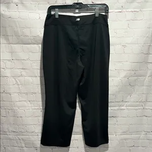 New Balance Black Wide Leg Cropped‎ Ankle Performance Pants Woman’s Size Medium thumbnail 2