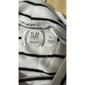 Maurices 24/7 Womens XL White Black Striped‎ Mock Neck Long Sleeve Rayon Top thumbnail 2