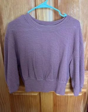 Lululemon sweater thumbnail 1